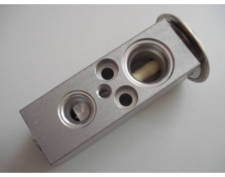 ΕΚΤΟΝΩΤΙΚΗ ΒΑΛΒΙΔΑ CASE IH MXM